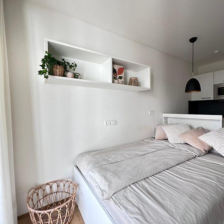 Einzimmer Apartment Пфорцхайм Экстерьер фото